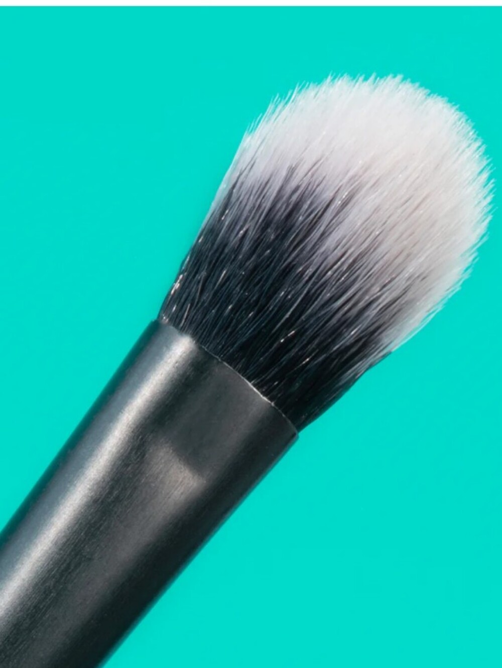 Royal & Langnickel MŌDA Pro BMX-265 Glow Brush – New in Package ✨ - Picture 3 of 7
